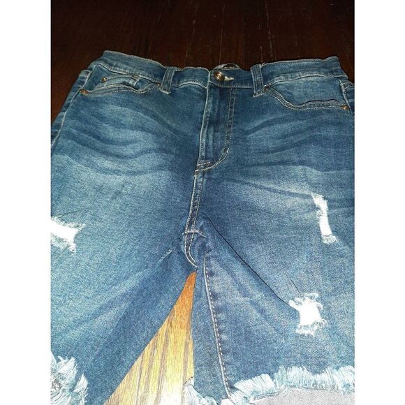 Junior Jr Sz 7 28" Waist Celebrity Pink Bermuda Distressed Denim Blue Jean Short - Picture 4 of 5